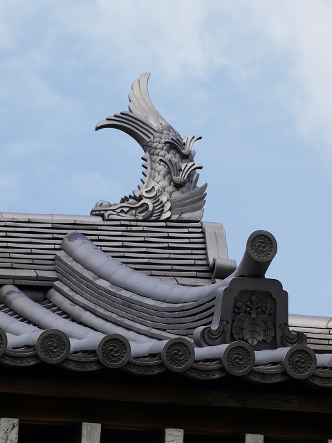 03SYATI_YAMATOKORIYAMA.JPG - 67,974BYTES